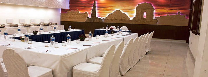 219/The Connaught - New Delhi 04.jpg